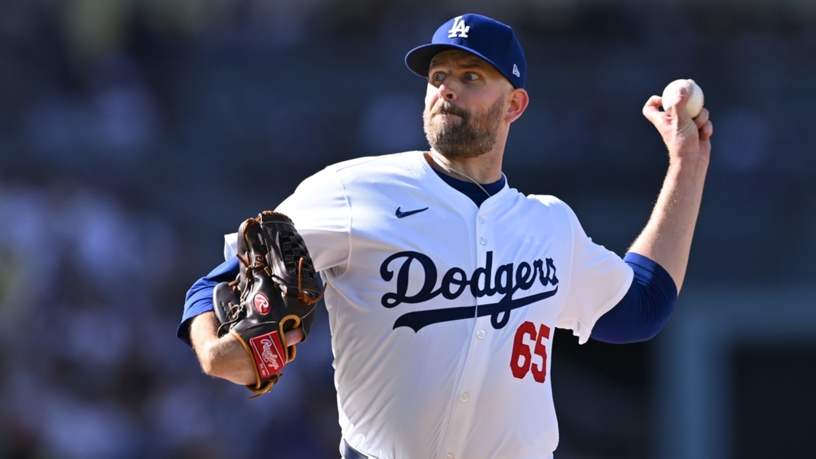 Red Sox acquire LHP James Paxton from Dodgers