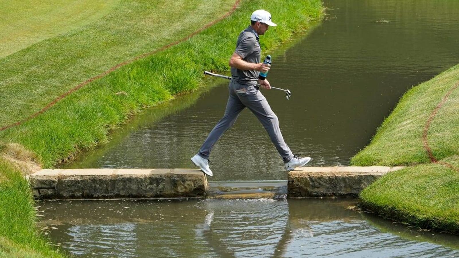 Keegan Bradley sets sizzling pace at Travelers with opening 62