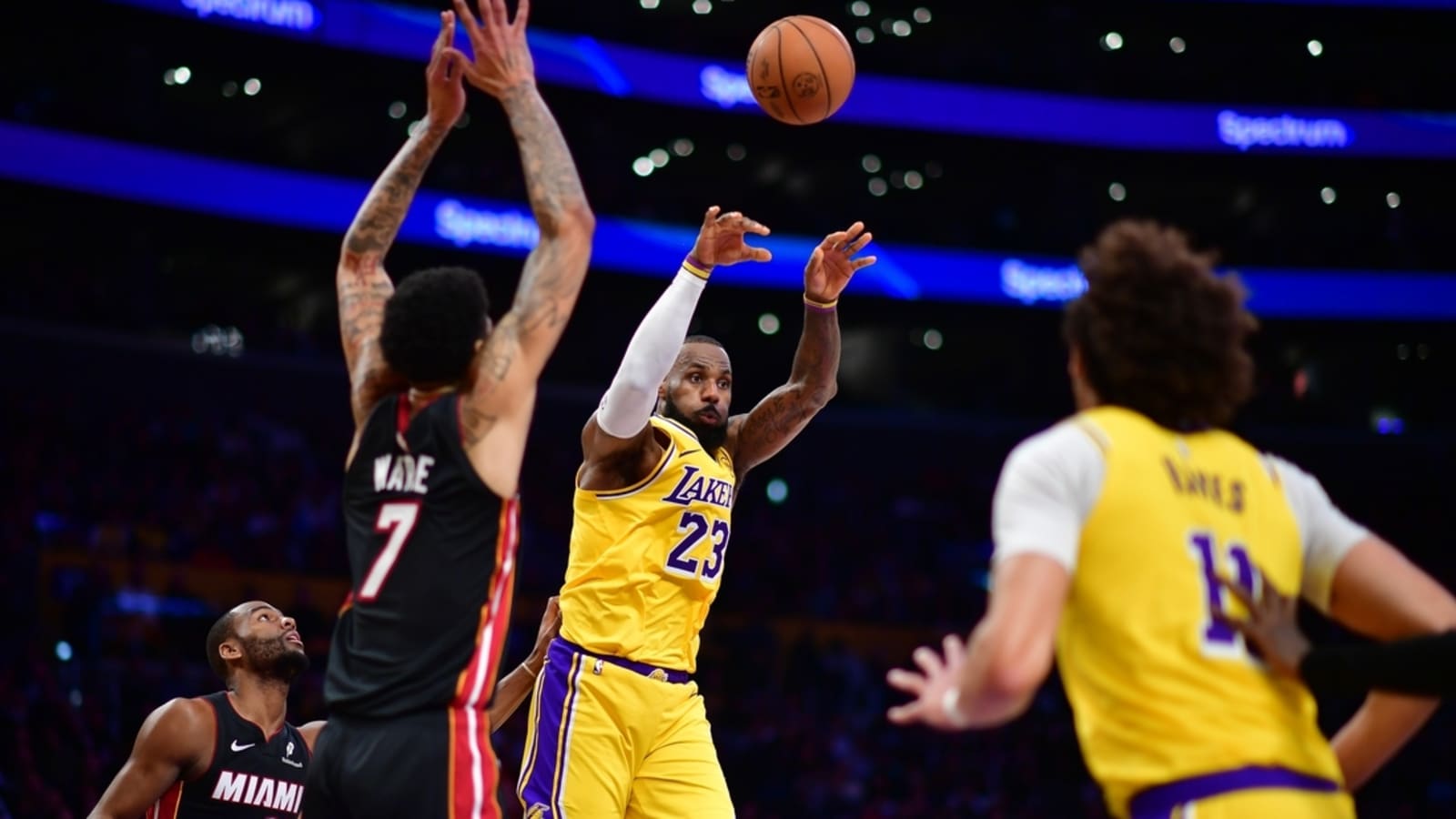 Hoping to get past tumult, Lakers host hurting Nets