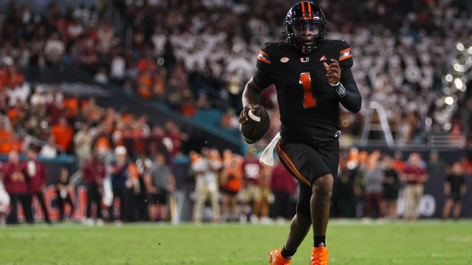 No. 6 Miami dominates hapless Florida State to improve to 8-0