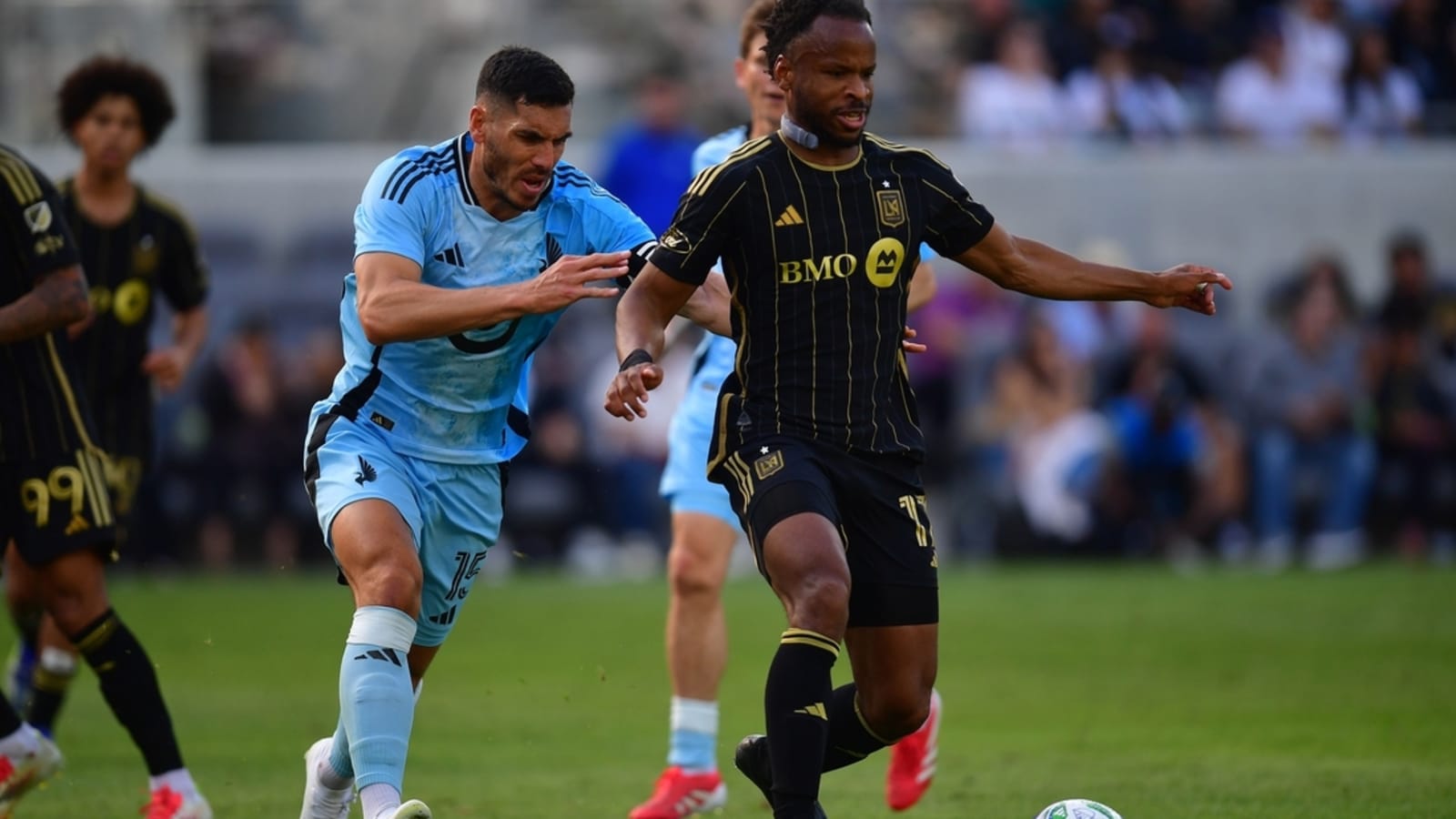 Jeremy Ebobisse plays hero as LAFC tops Minnesota United 1-0