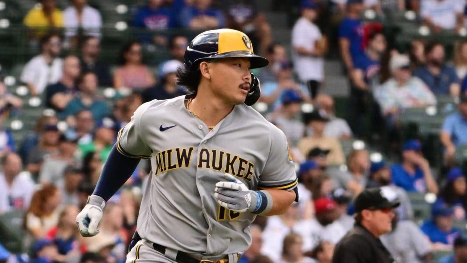 Keston Hiura goes long twice as Brewers rally past Cubs