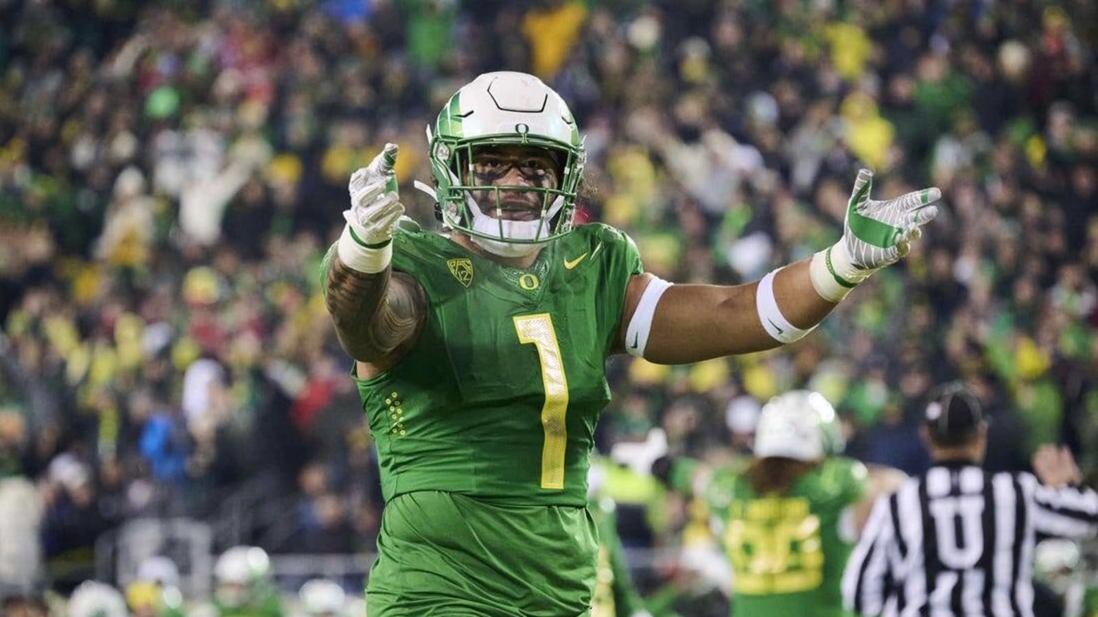 Oregon LB Noah Sewell declares for NFL draft