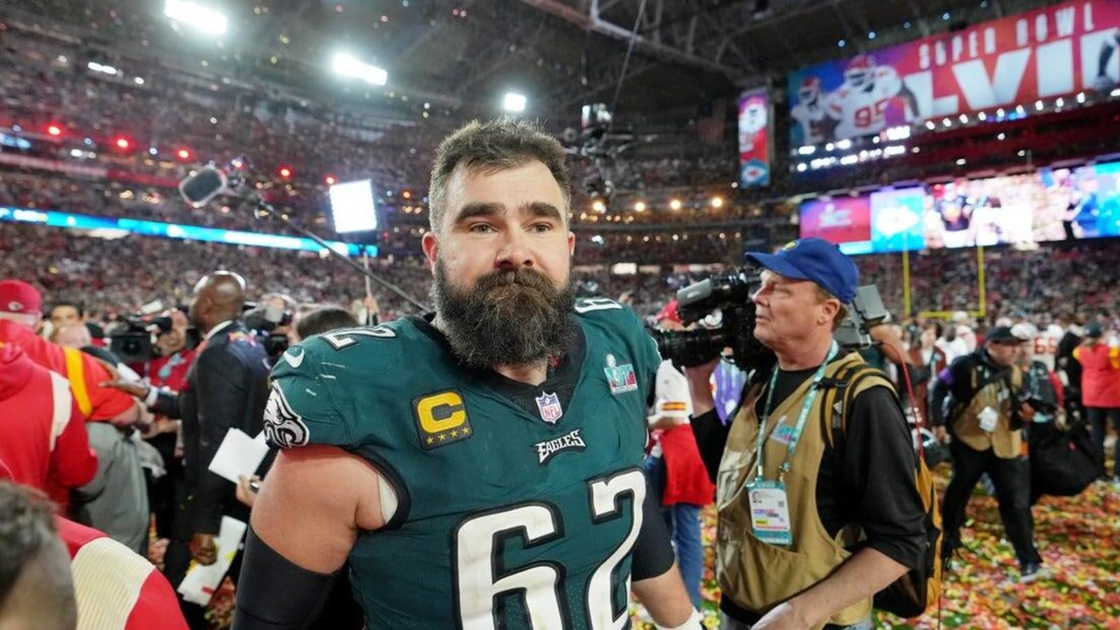 Eagles C Jason Kelce agrees to oneyear contract Yardbarker