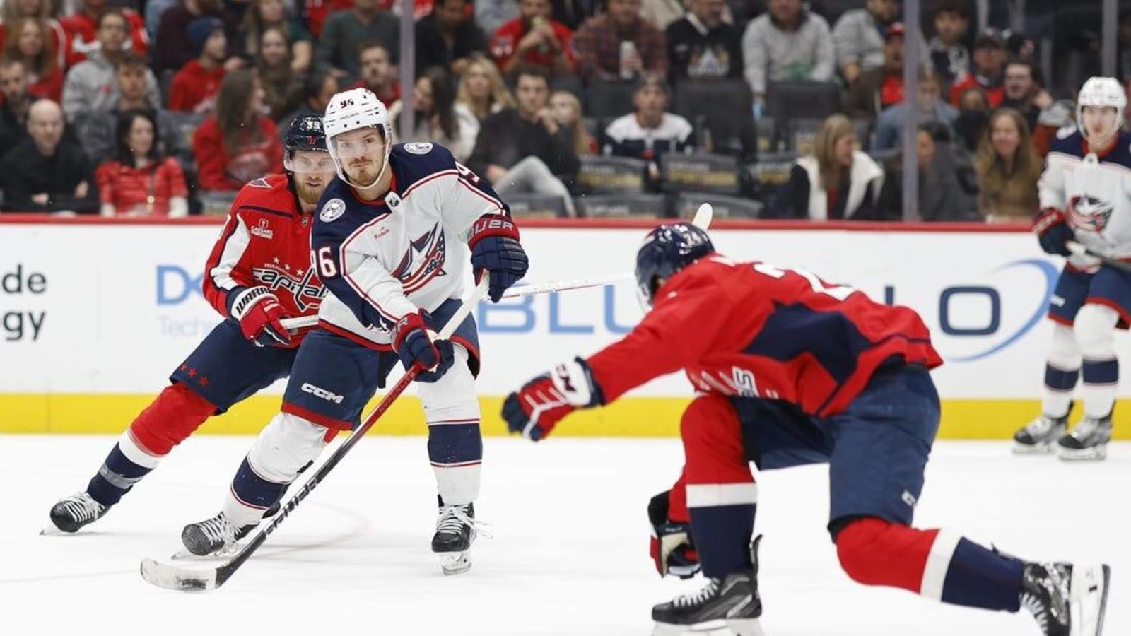 Early goals stand up as Caps clip Blue Jackets