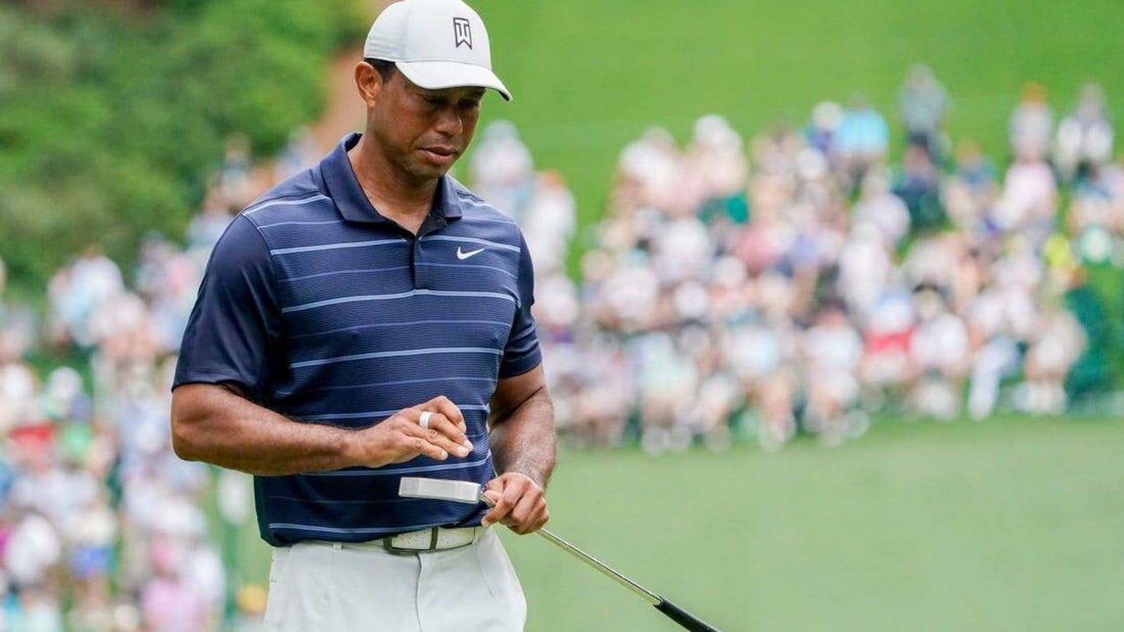 Tiger Woods &#39;physically fit&#39; to walk 18 holes at PNC pro-am