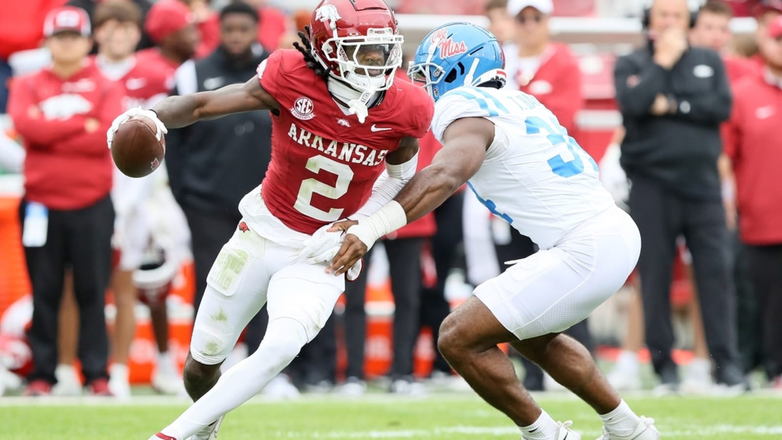 Arkansas WR Andrew Armstrong declares for NFL draft, skipping bowl