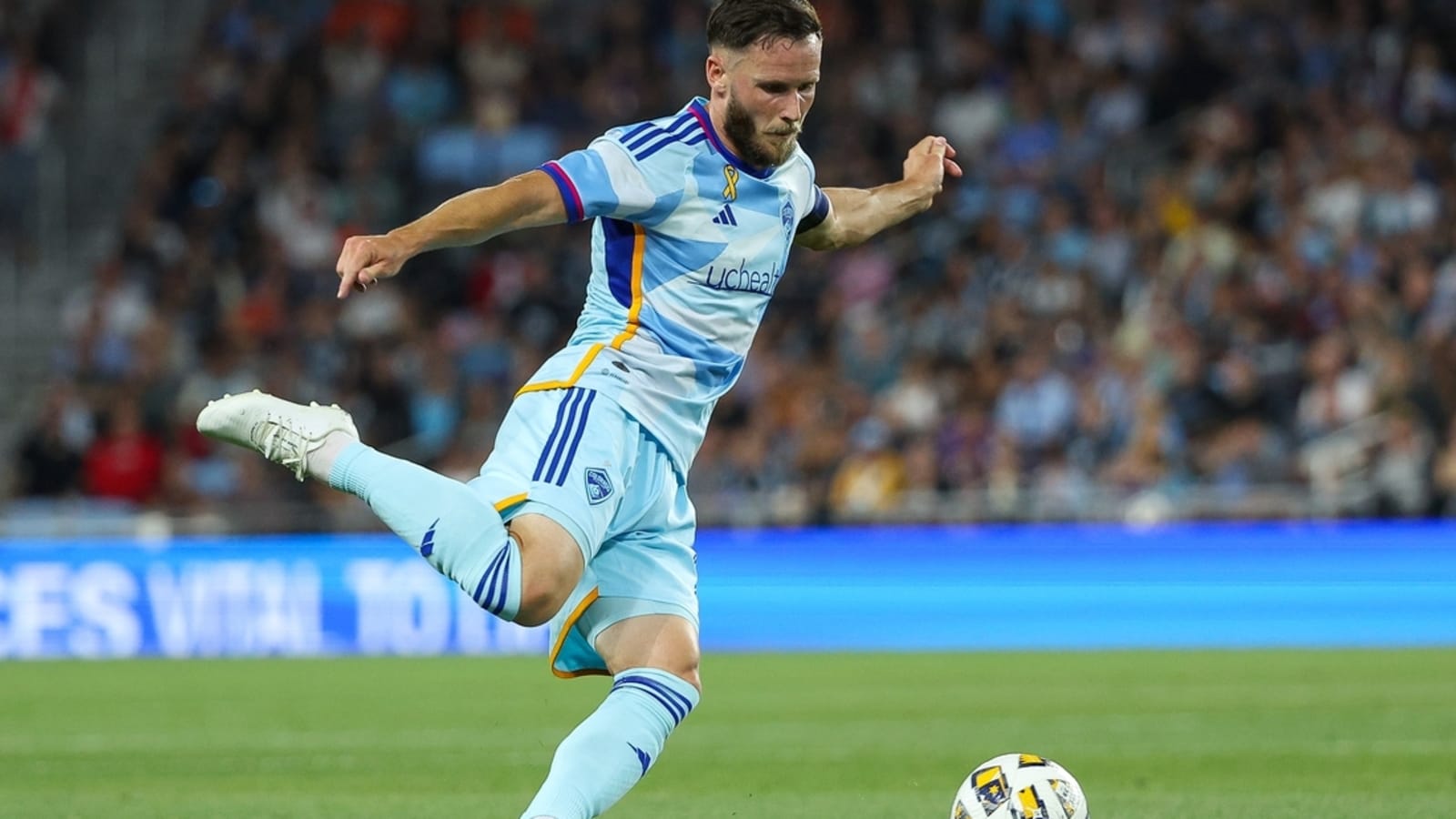 MLS roundup: Rapids extend D Keegan Rosenberry