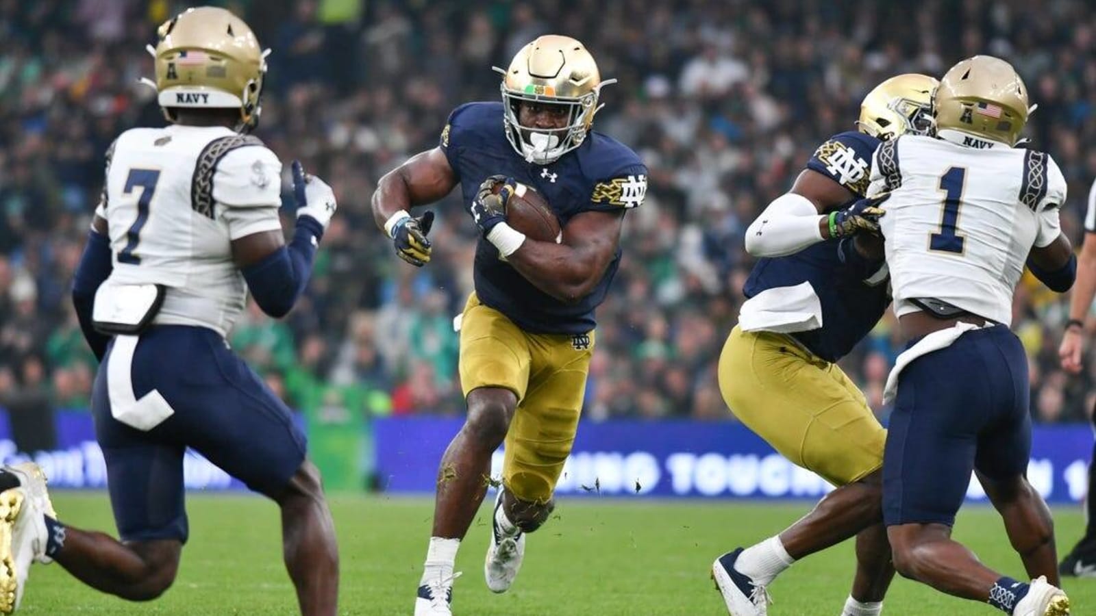 No. 13 Notre Dame opens with 42-3 drubbing of Navy