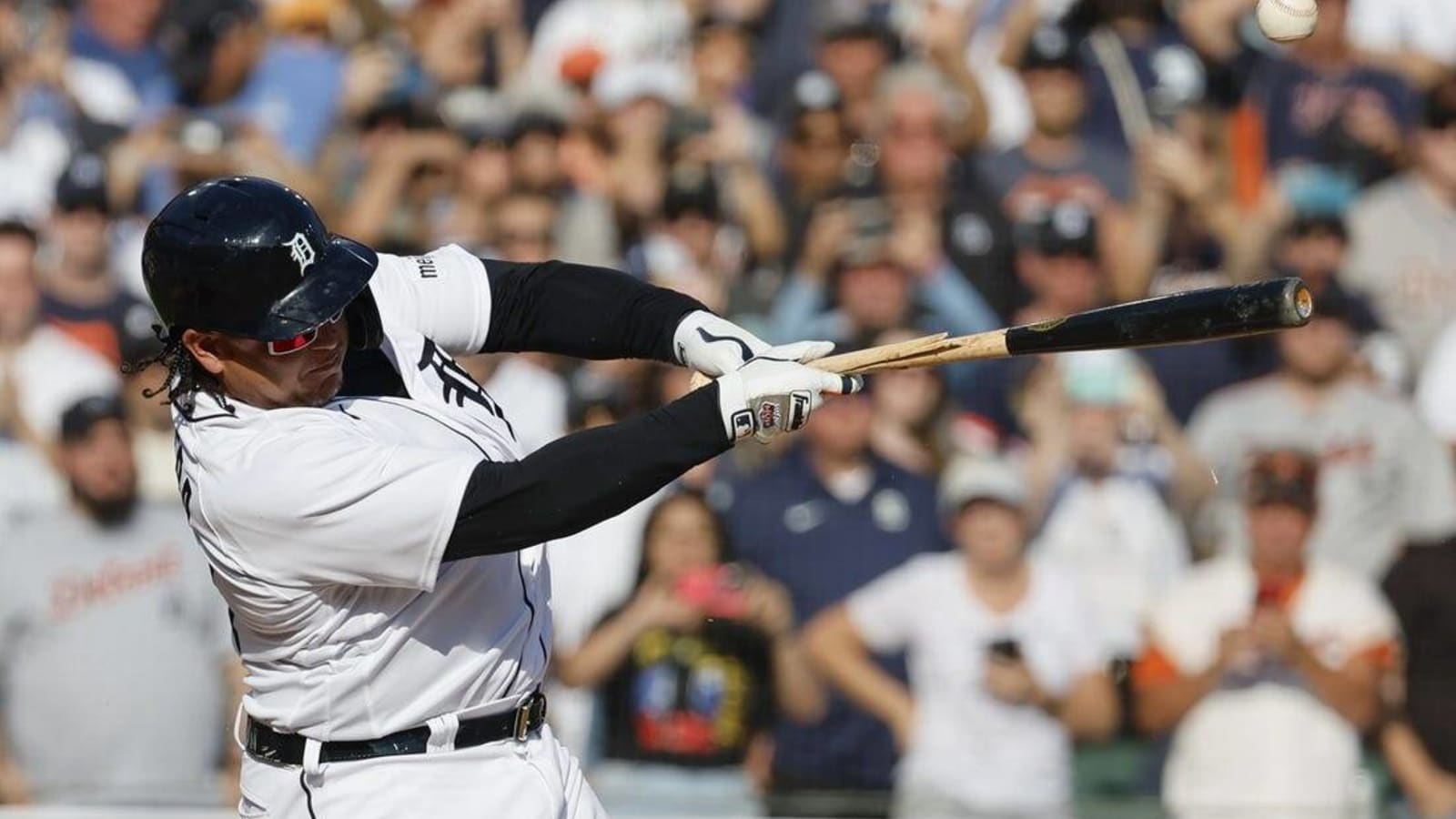 Tigers top Guardians in Miguel Cabrera&#39;s final game