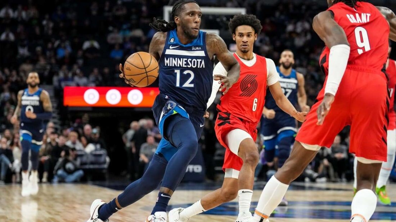 Anthony Edwards lifts Wolves over Blazers