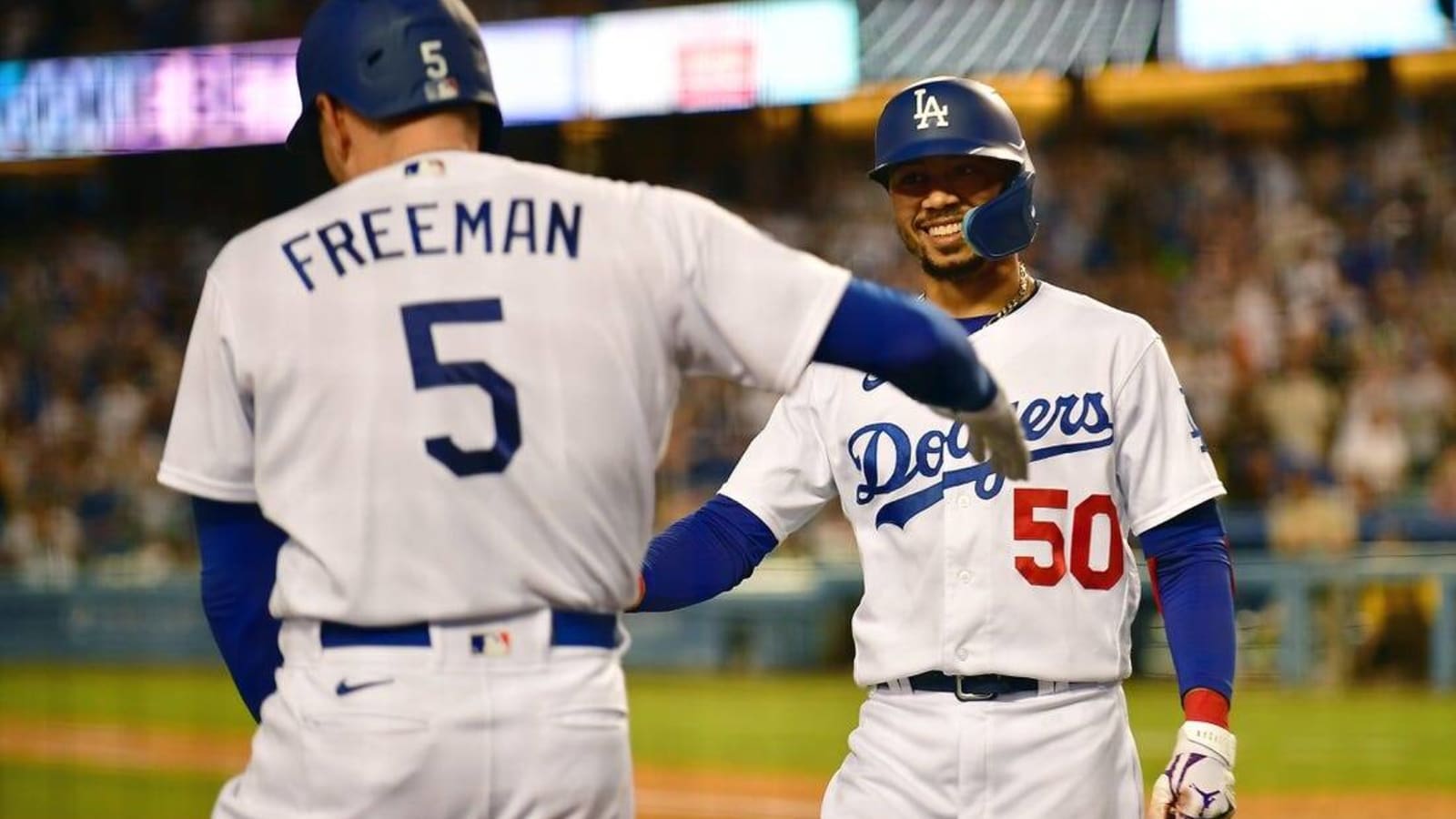 Dodgers end three-game skid by routing Padres