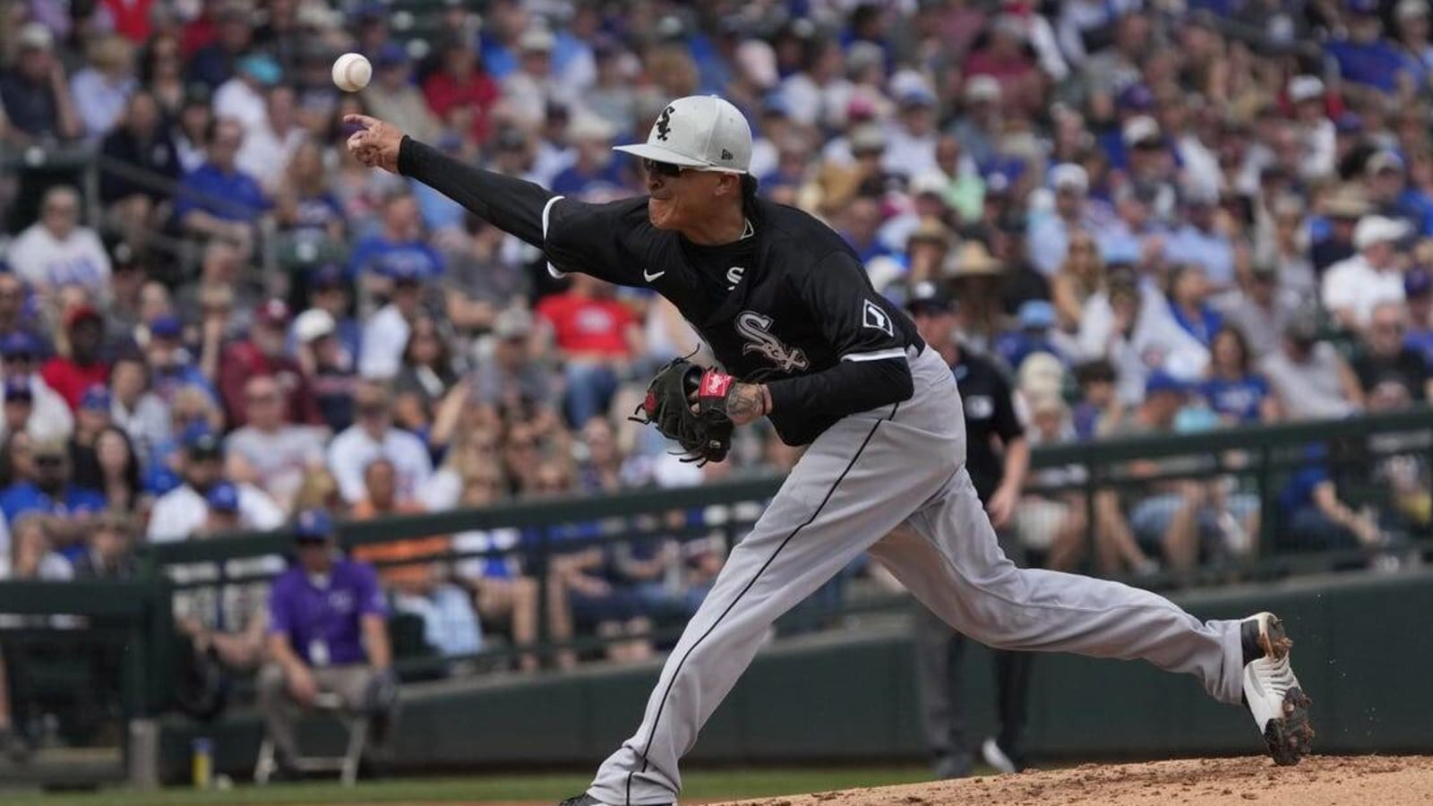 White Sox release 16-year veteran Jesse Chavez