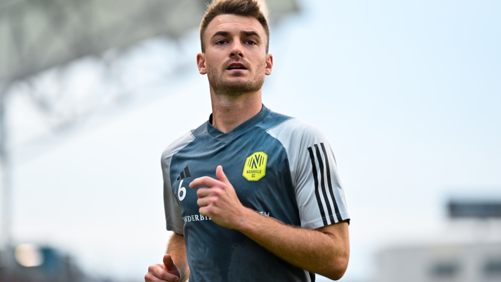 Crew sign free agent M Amar Sejdic