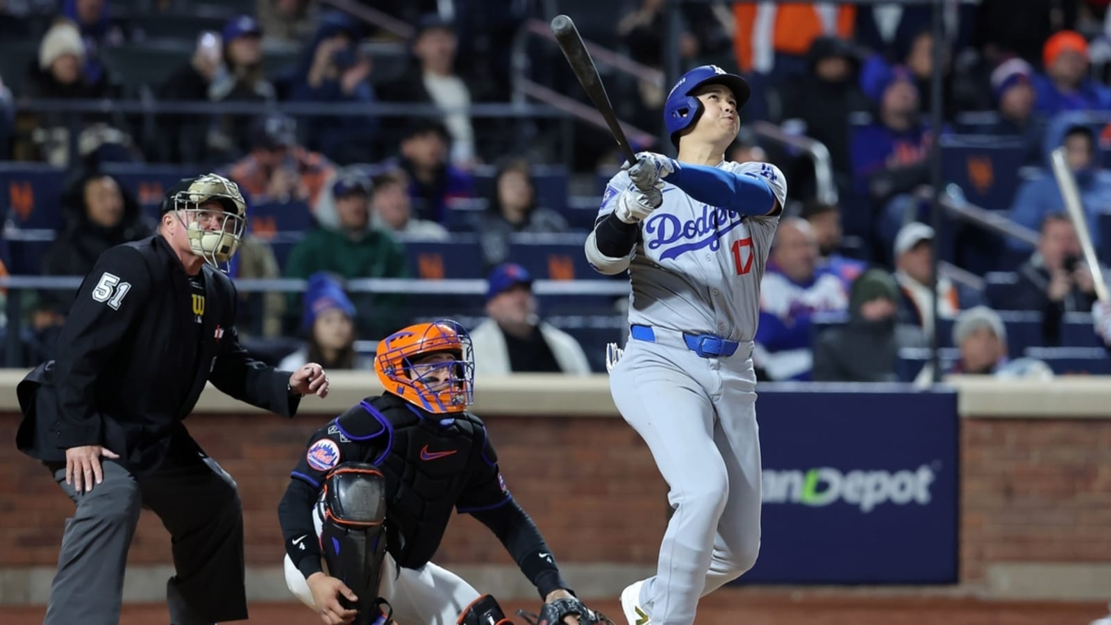 Dodgers display late power, blank Mets for 2-1 NLCS edge