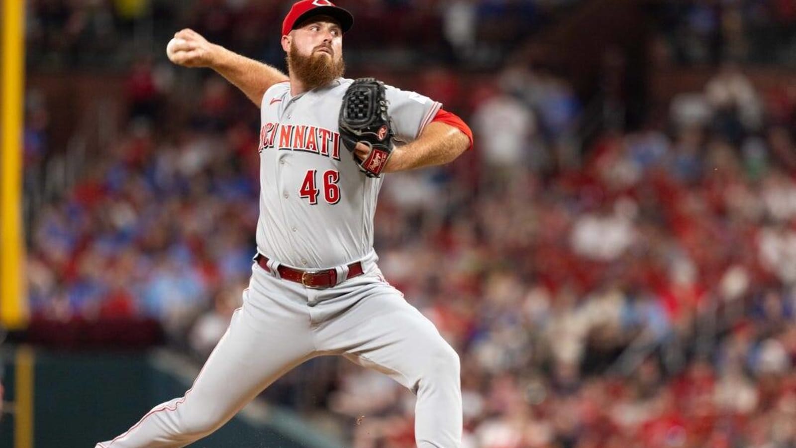 Reds re-sign RHP Buck Farmer to 1-year deal