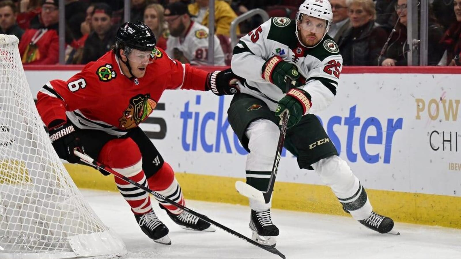 Wild finish winning road trip by beating Blackhawks