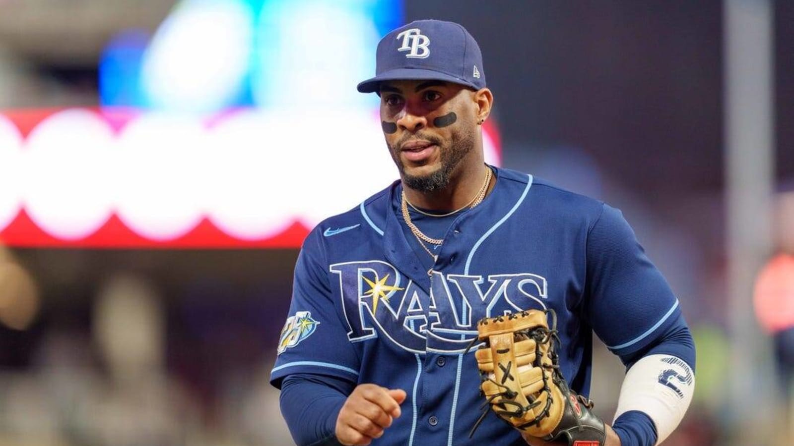Rays&#39; Yandy Diaz day-to-day due to testicular contusion