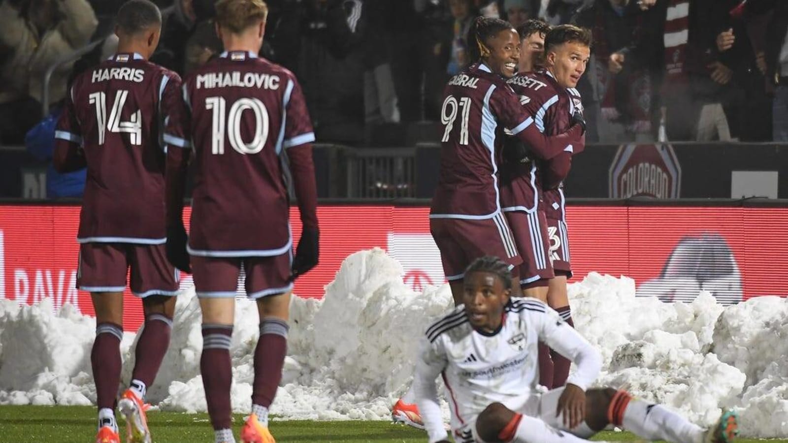 Rapids clip FC Dallas, 2-1