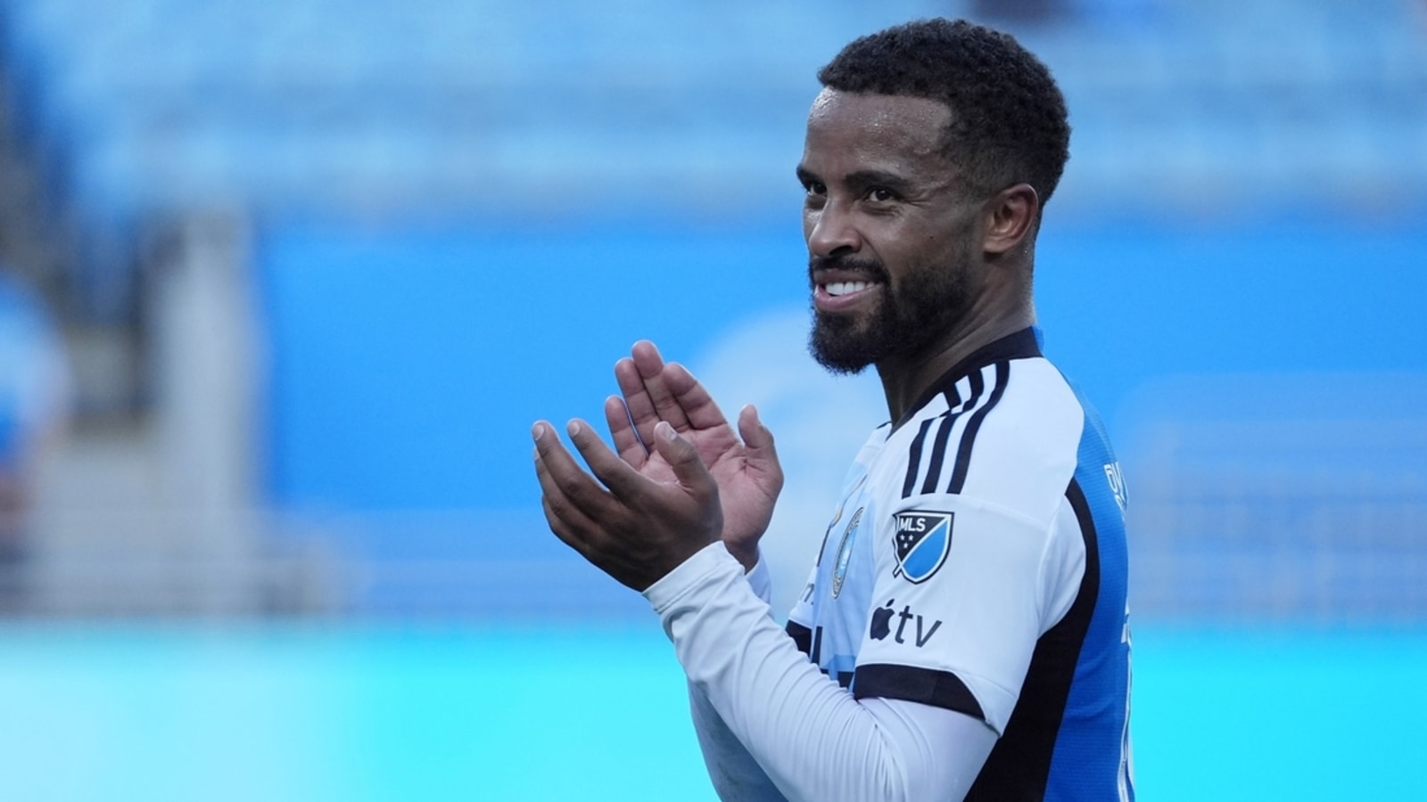 Charlotte D Nathan Byrne signs contract extension
