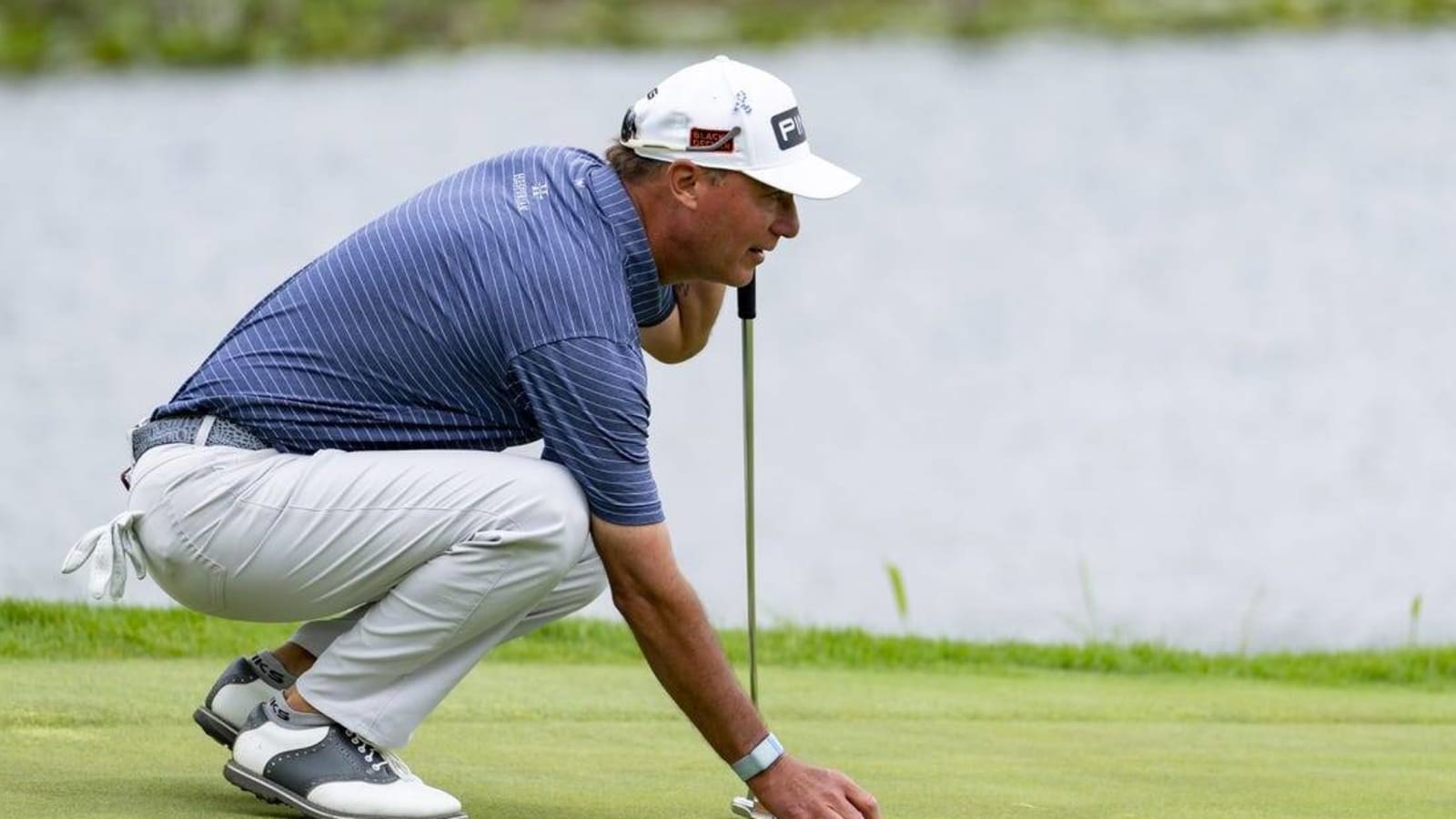 Three share first-round lead in Hoag Classic