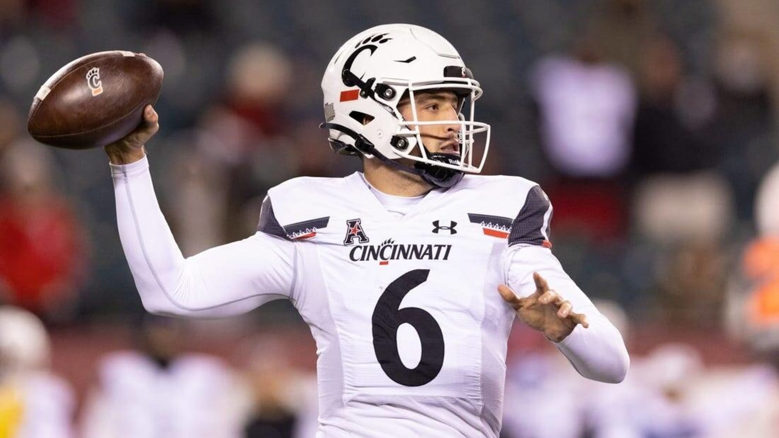 Report: Bearcats QB Ben Bryant (foot) out for season