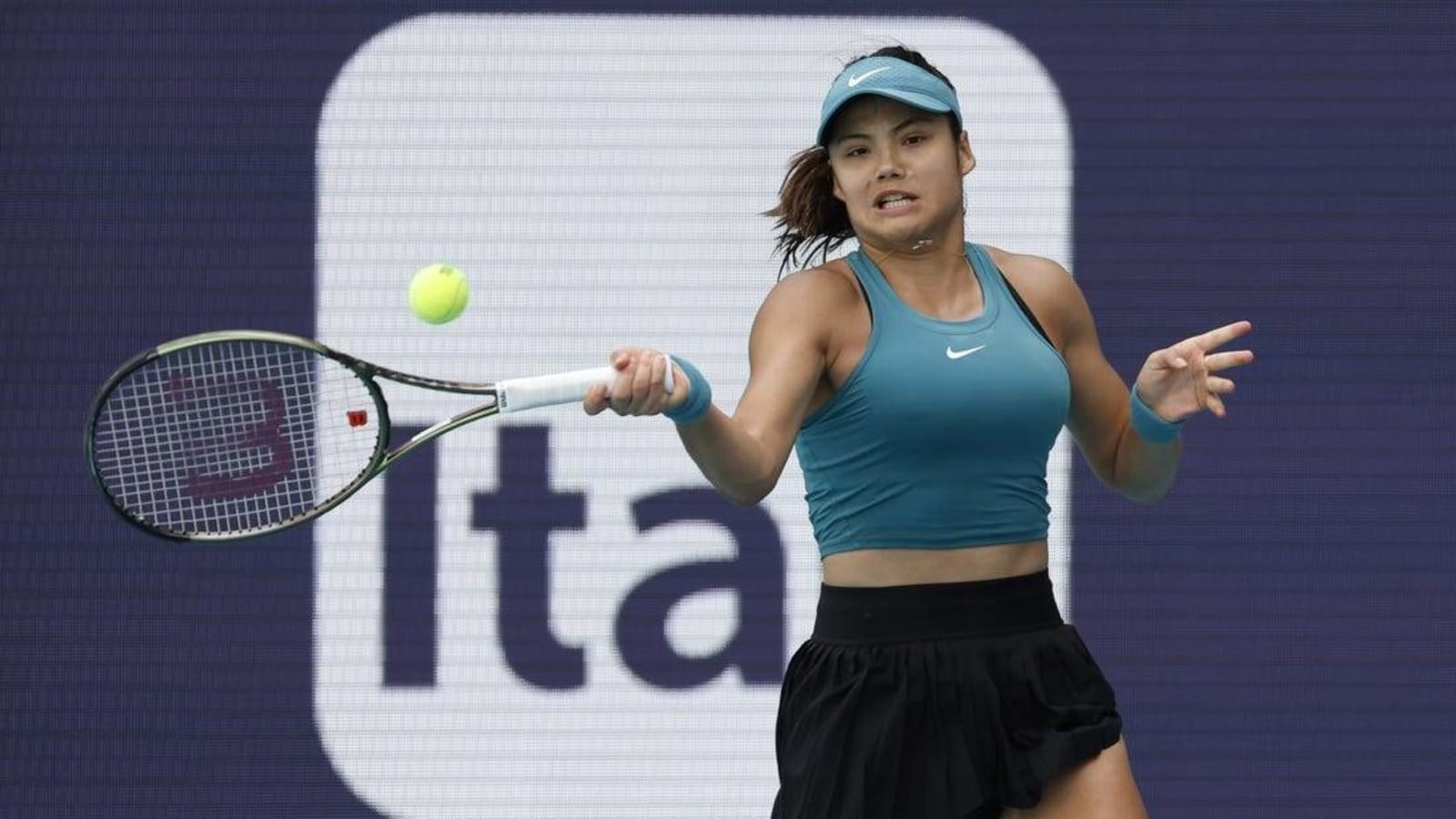 Pain-free Emma Raducanu breezes to 1st-round win at Aussie Open