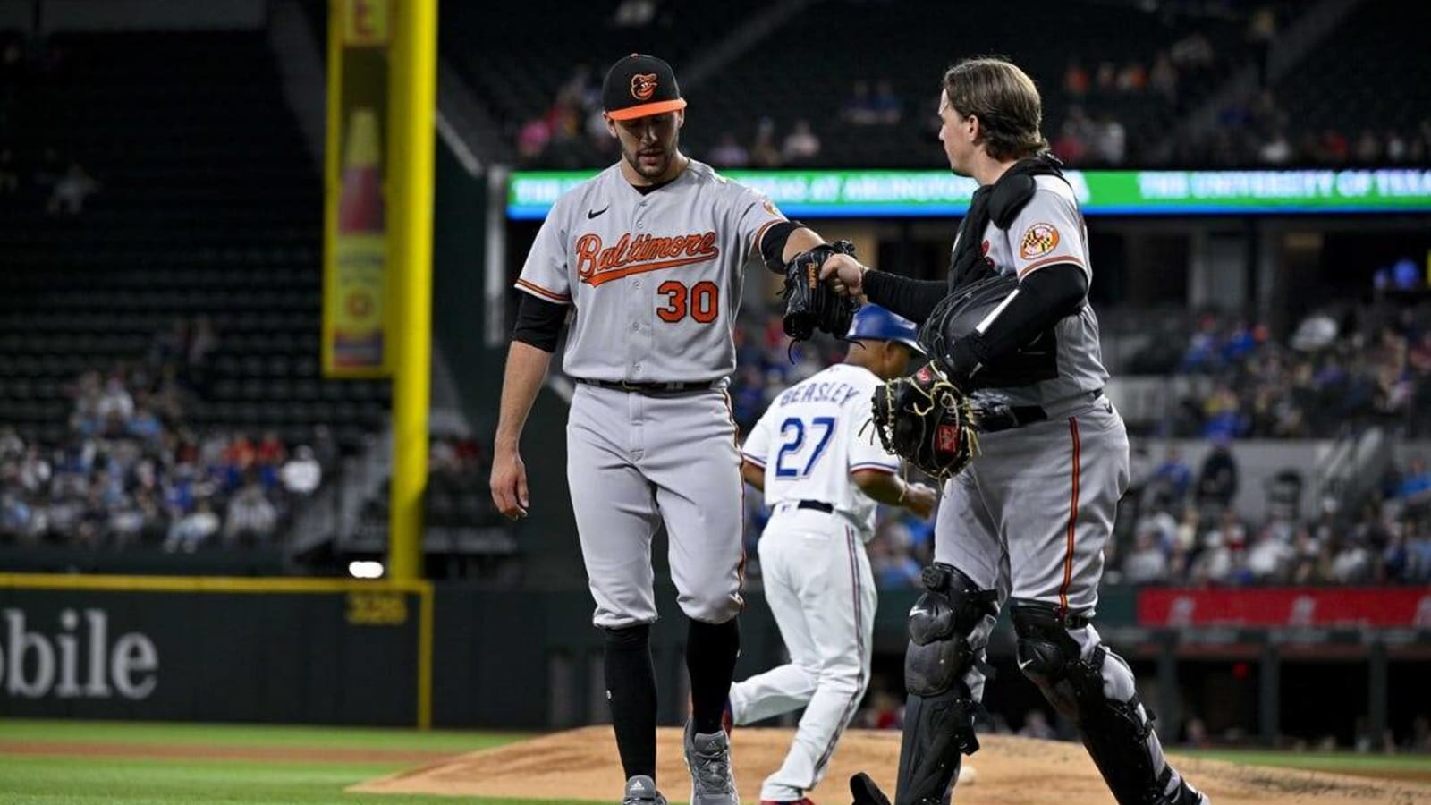 Jacob deGrom, Josh Jung help Rangers jolt Orioles