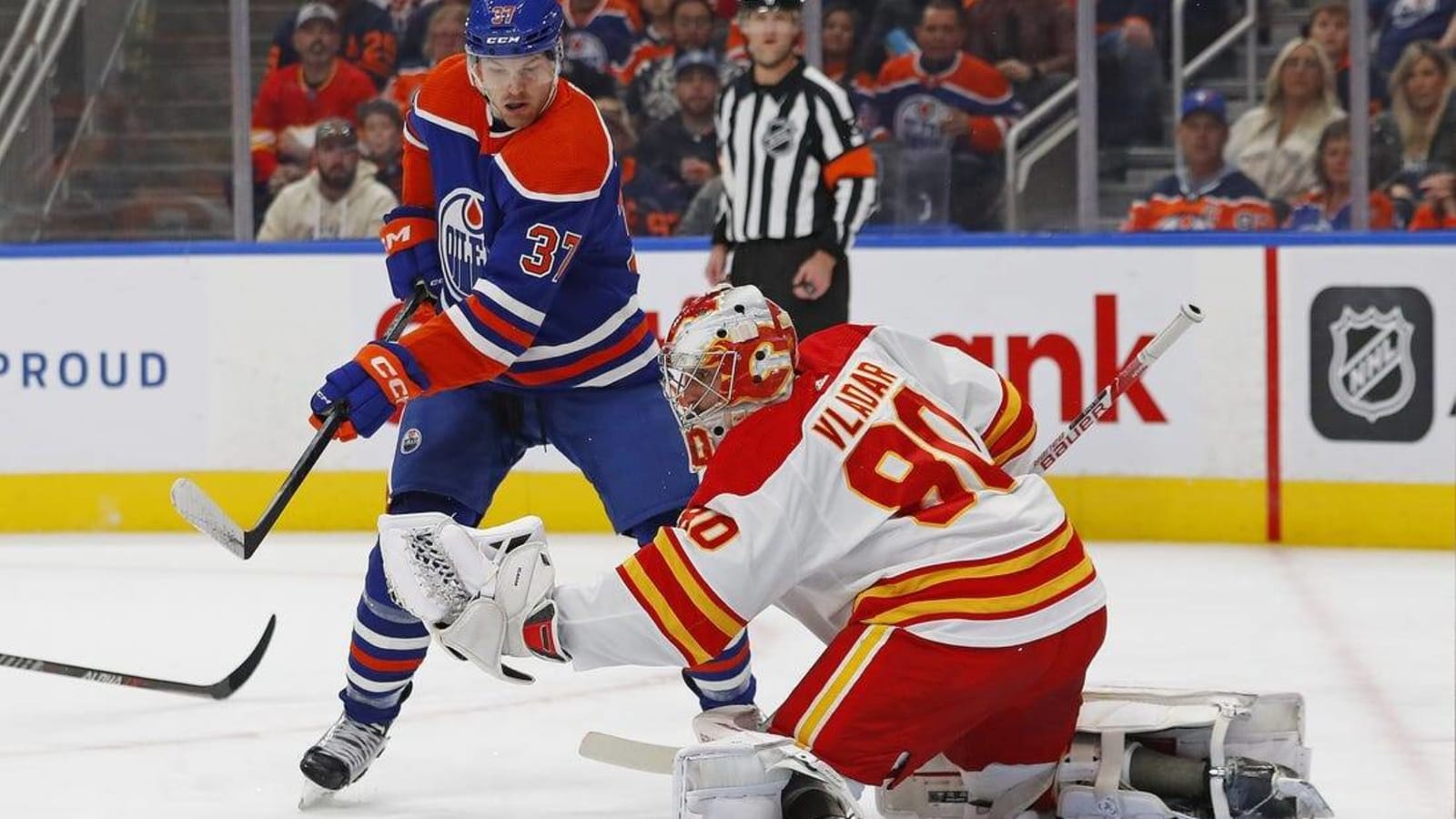 Flames score early to earn Battle of Alberta win over Oilers