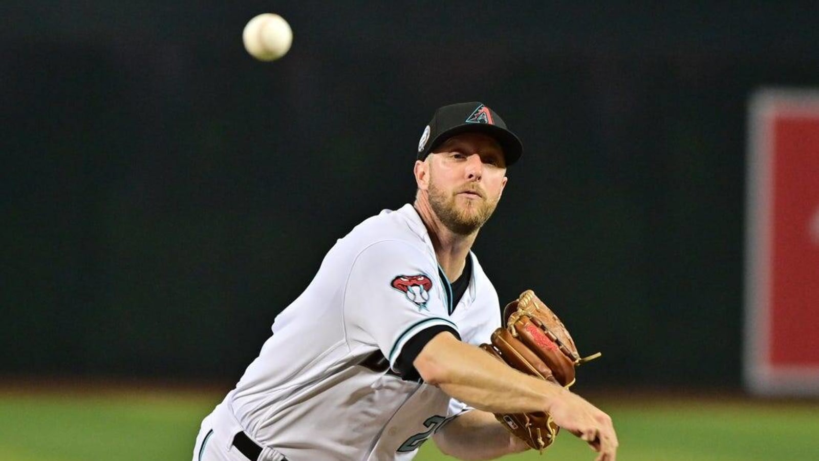 Marlins beat Diamondbacks, improve to 12-0 in one-run games