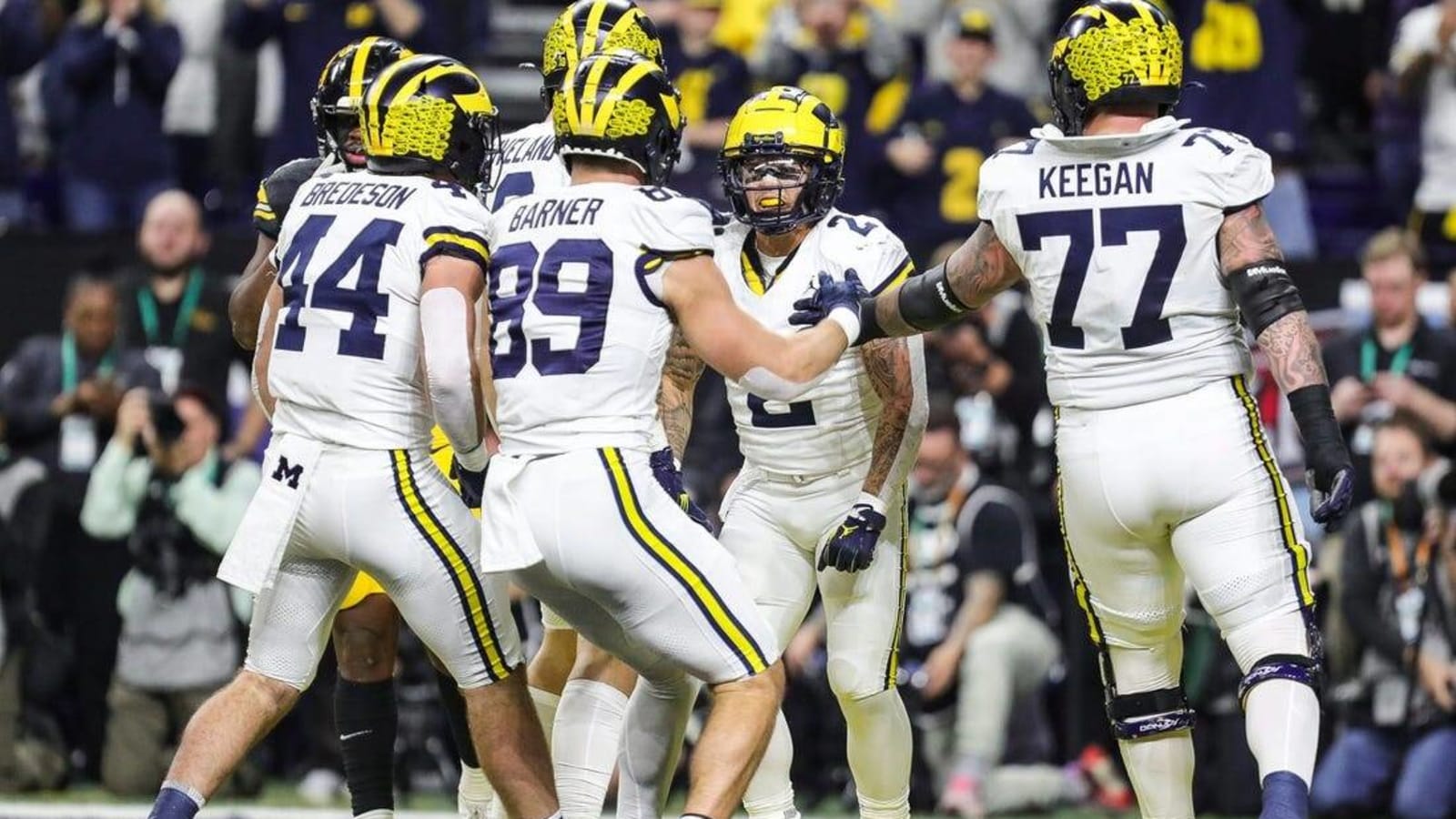 No. 2 Michigan silences No. 16 Iowa, wins 3rd straight Big Ten title