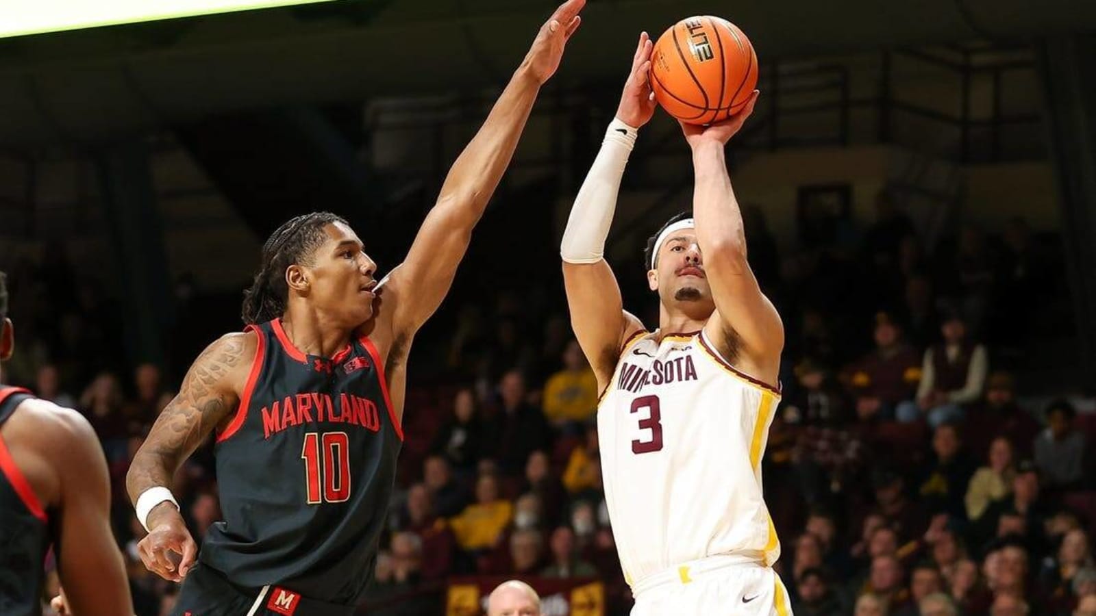 Elijah Hawkins paces Minnesota past Maryland