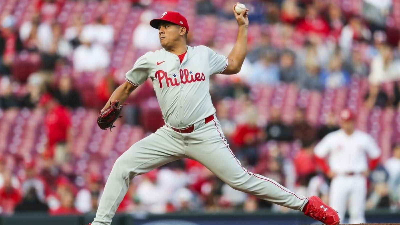 Ranger Suarez, Phillies silence Reds for 7th straight win