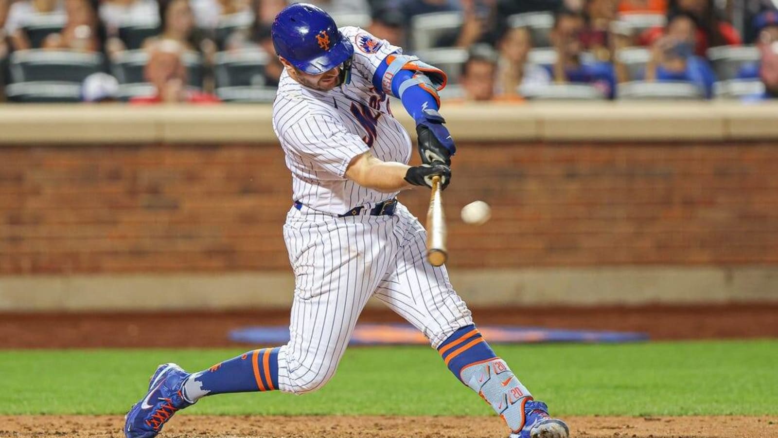 Mets score 5 runs in 6th inning to take down Padres