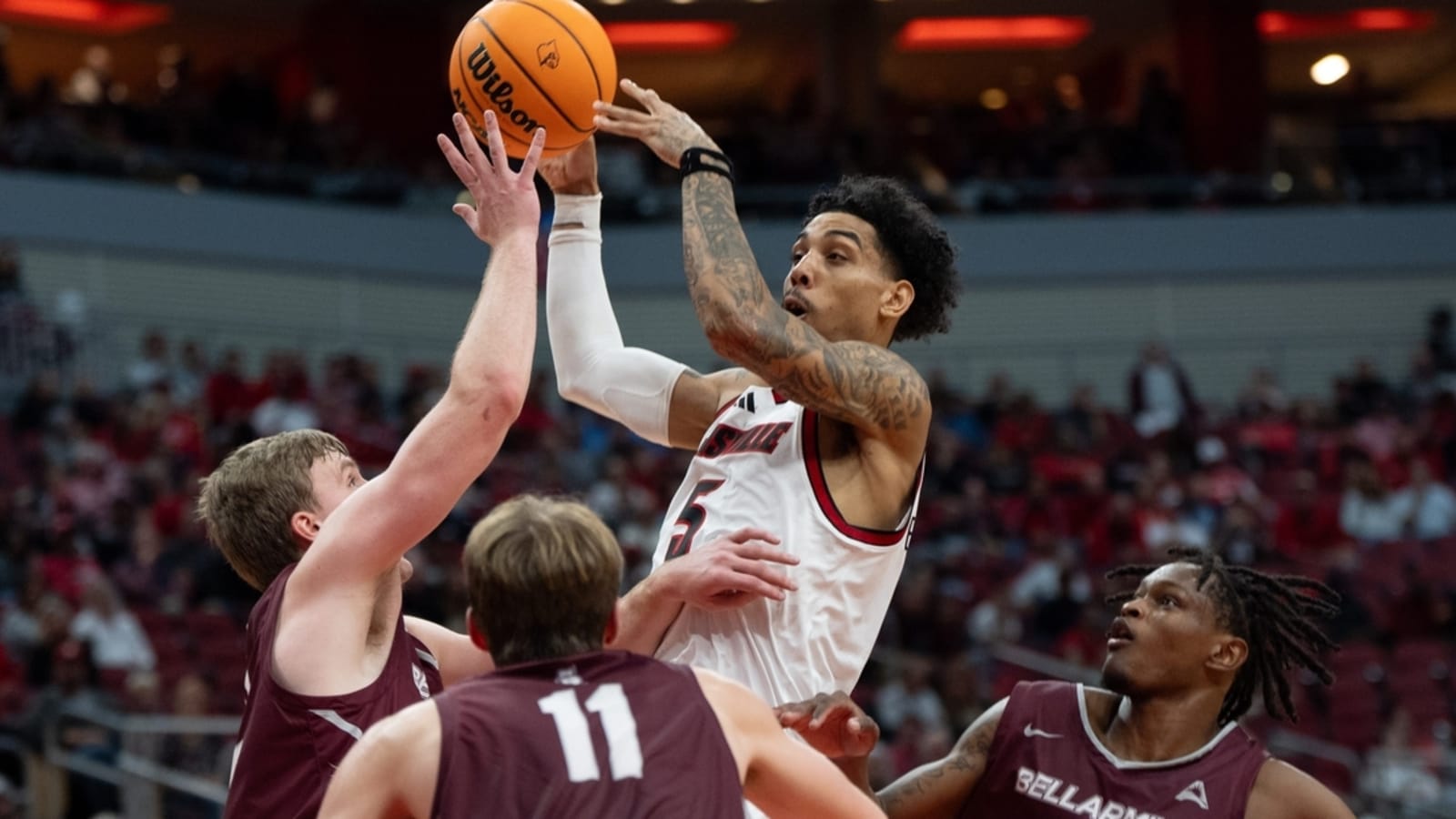 Terrence Edwards Jr., Louisville cruise past Bellarmine