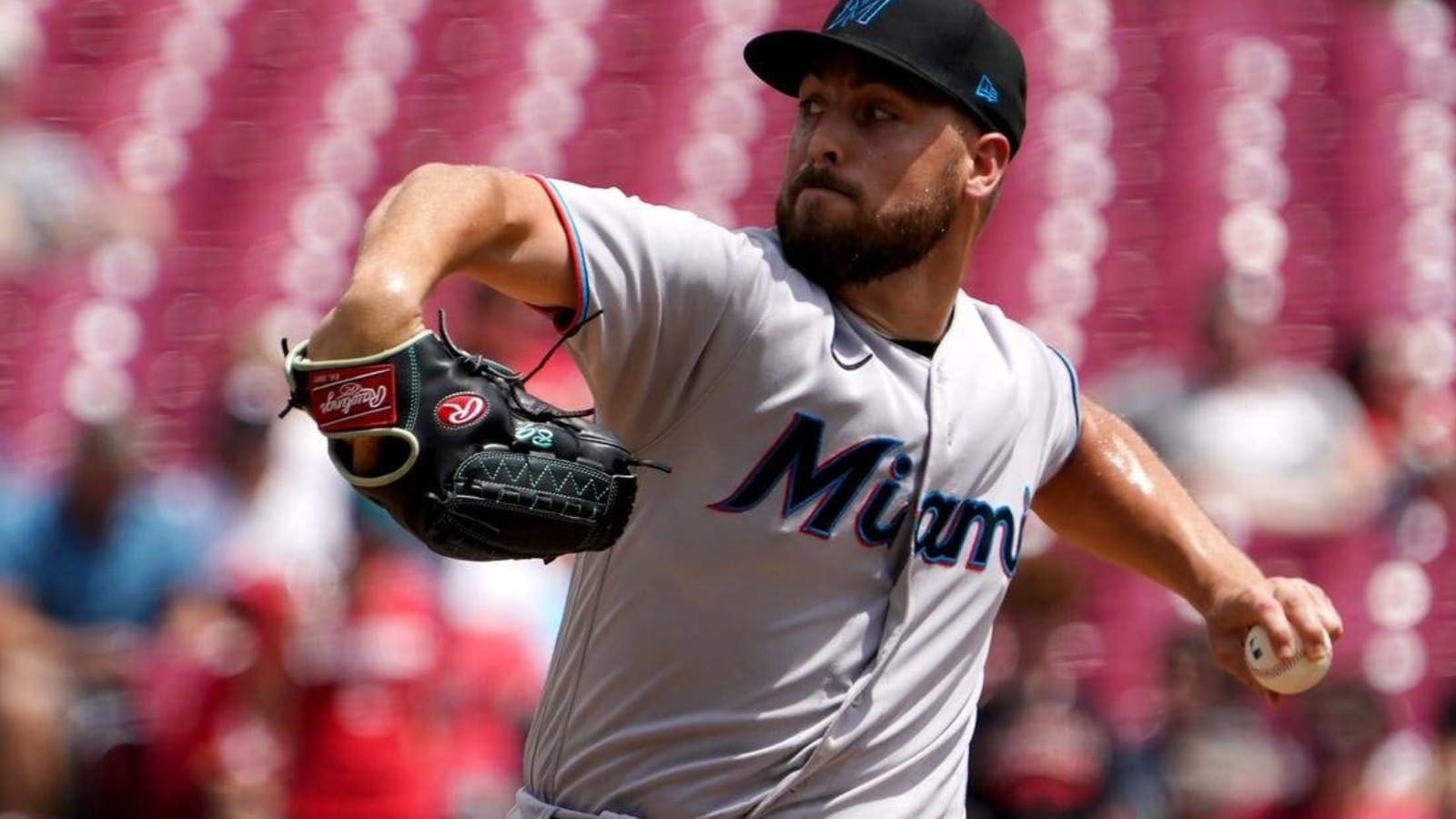 Marlins DFA southpaw Daniel Castano