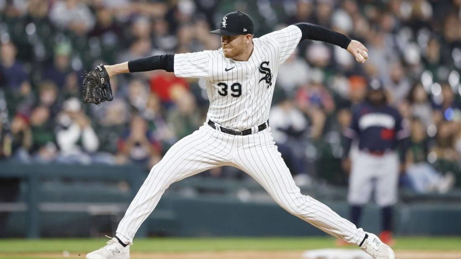 Braves acquire LHP Aaron Bummer from White Sox