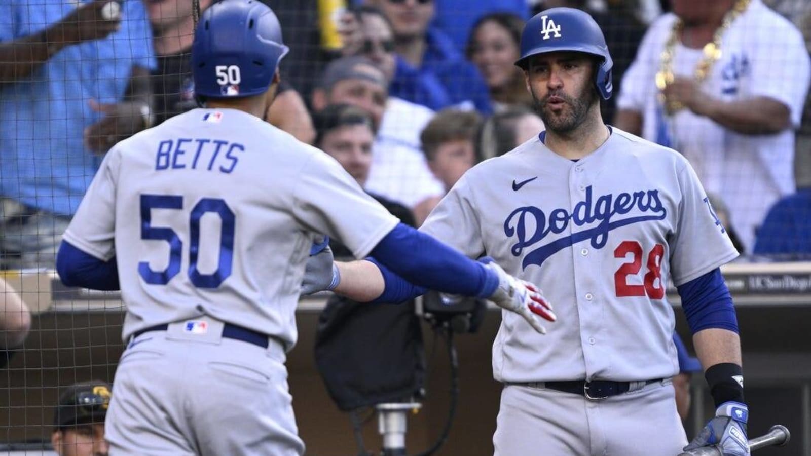 J.D. Martinez looks to spark Dodgers vs. Brewers