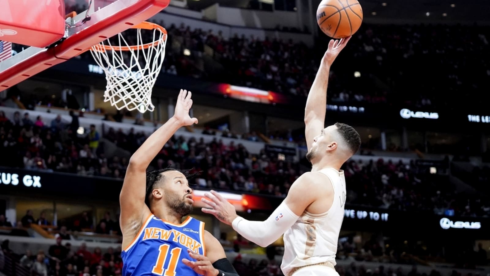 Zach LaVine, Coby White combine for 66, Bulls top Knicks
