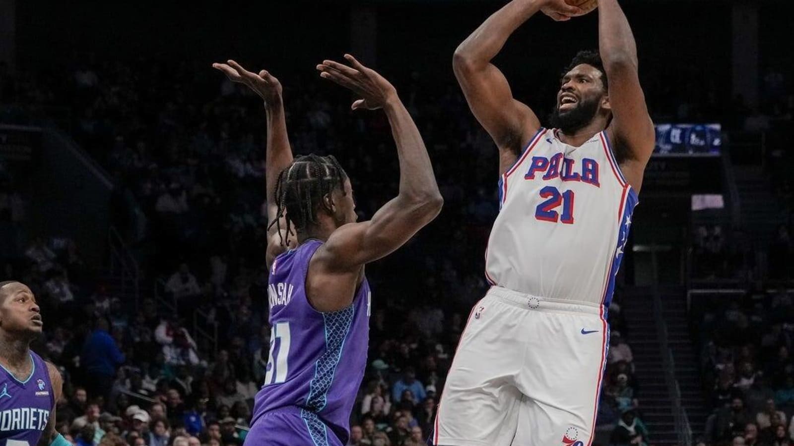 Joel Embiid stays hot as 76ers hold off Hornets