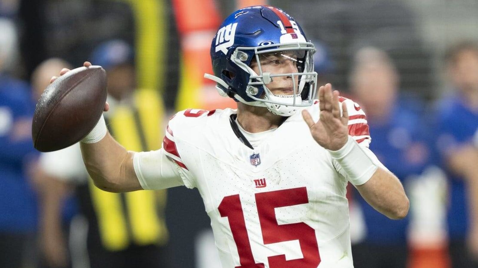 Ailing Giants hand rookie QB keys at Dallas in rematch of 40-0 loss