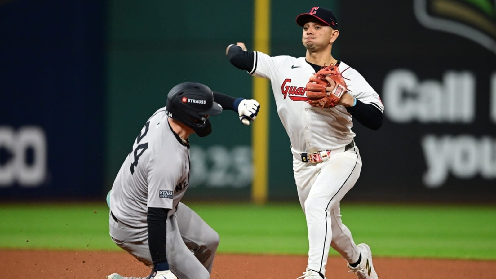 Report: Blue Jays acquiring 2B Andres Gimenez from Guardians