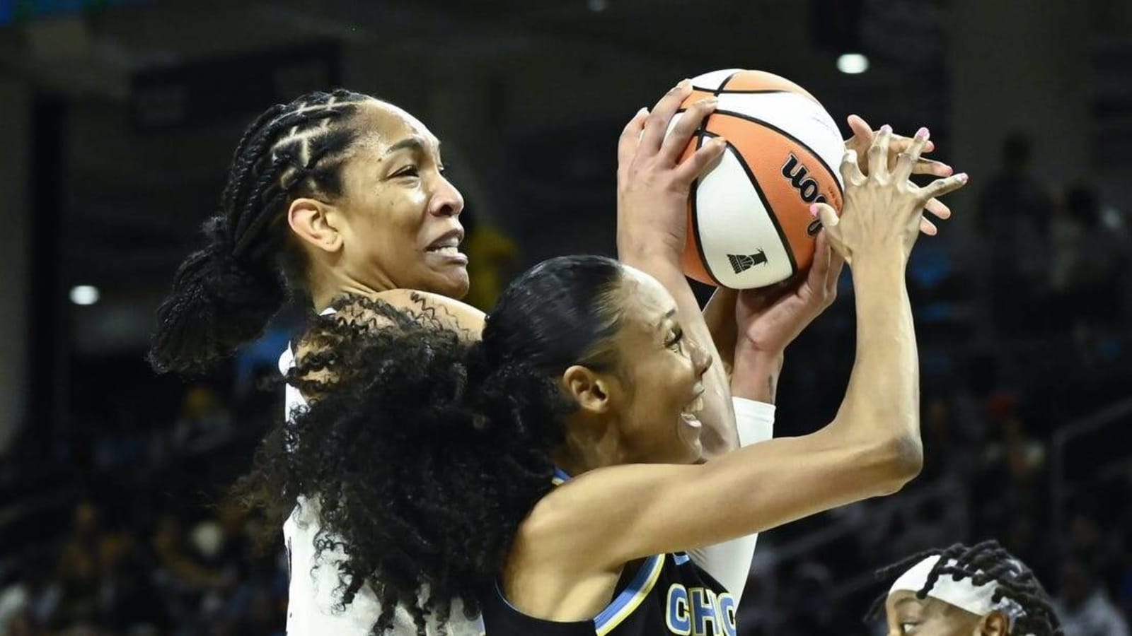 Led by Kelsey Plum, Aces prevail over Sky in Commissioner&#39;s Cup final