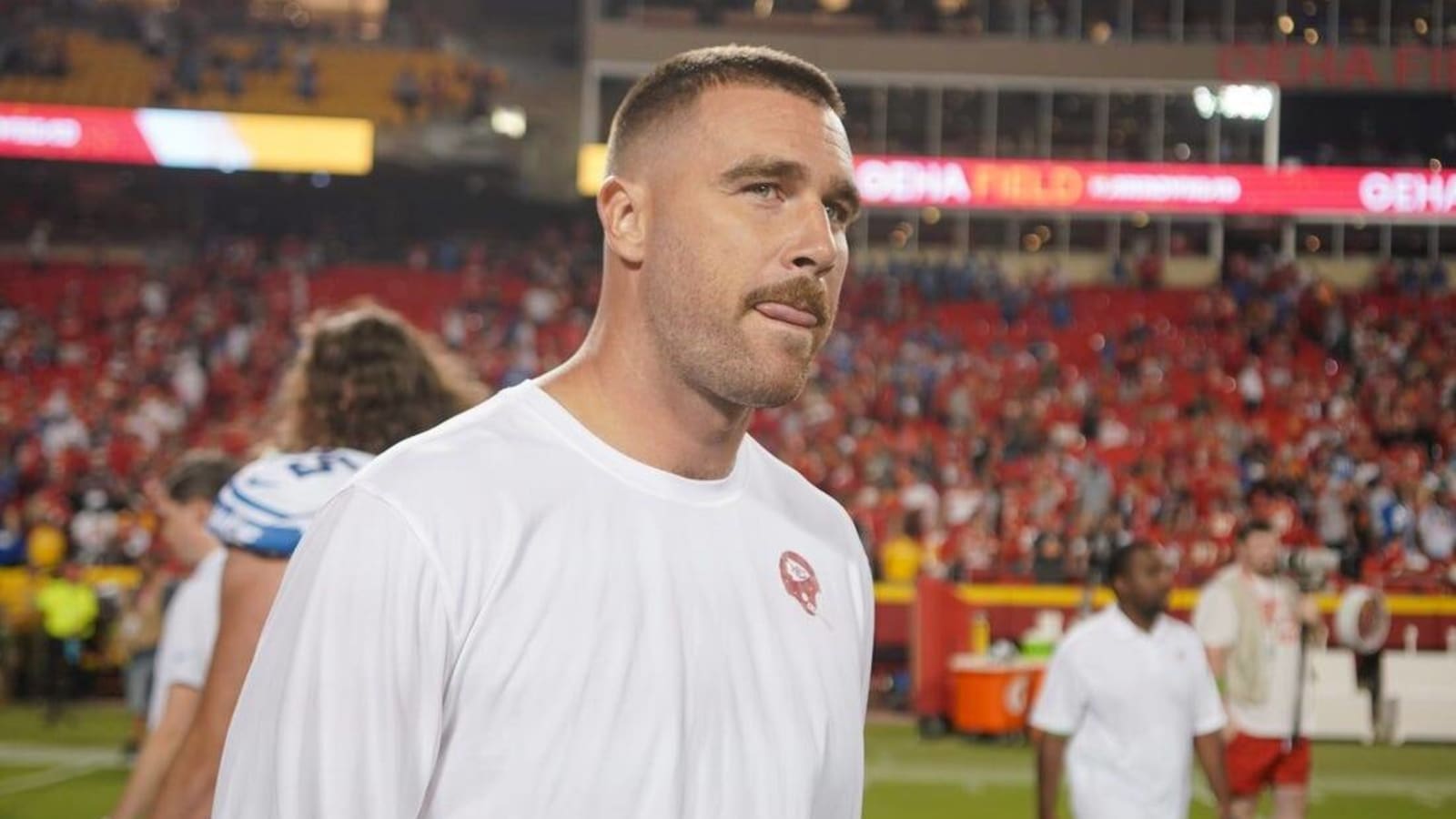 Chiefs&#39; Travis Kelce (knee), Chris Jones return to practice