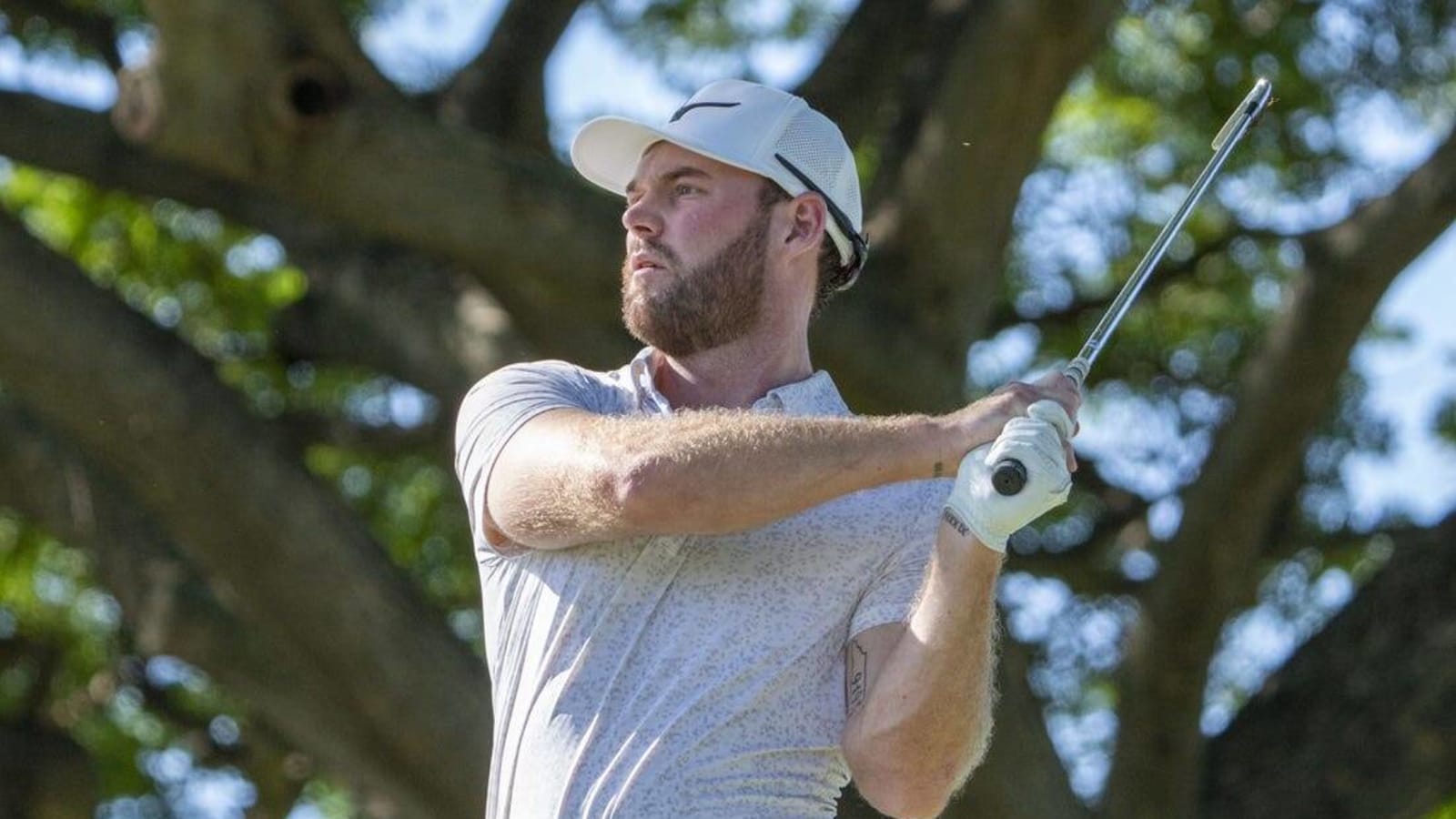 Grayson Murray wins three-way playoff at Sony Open in Hawaii