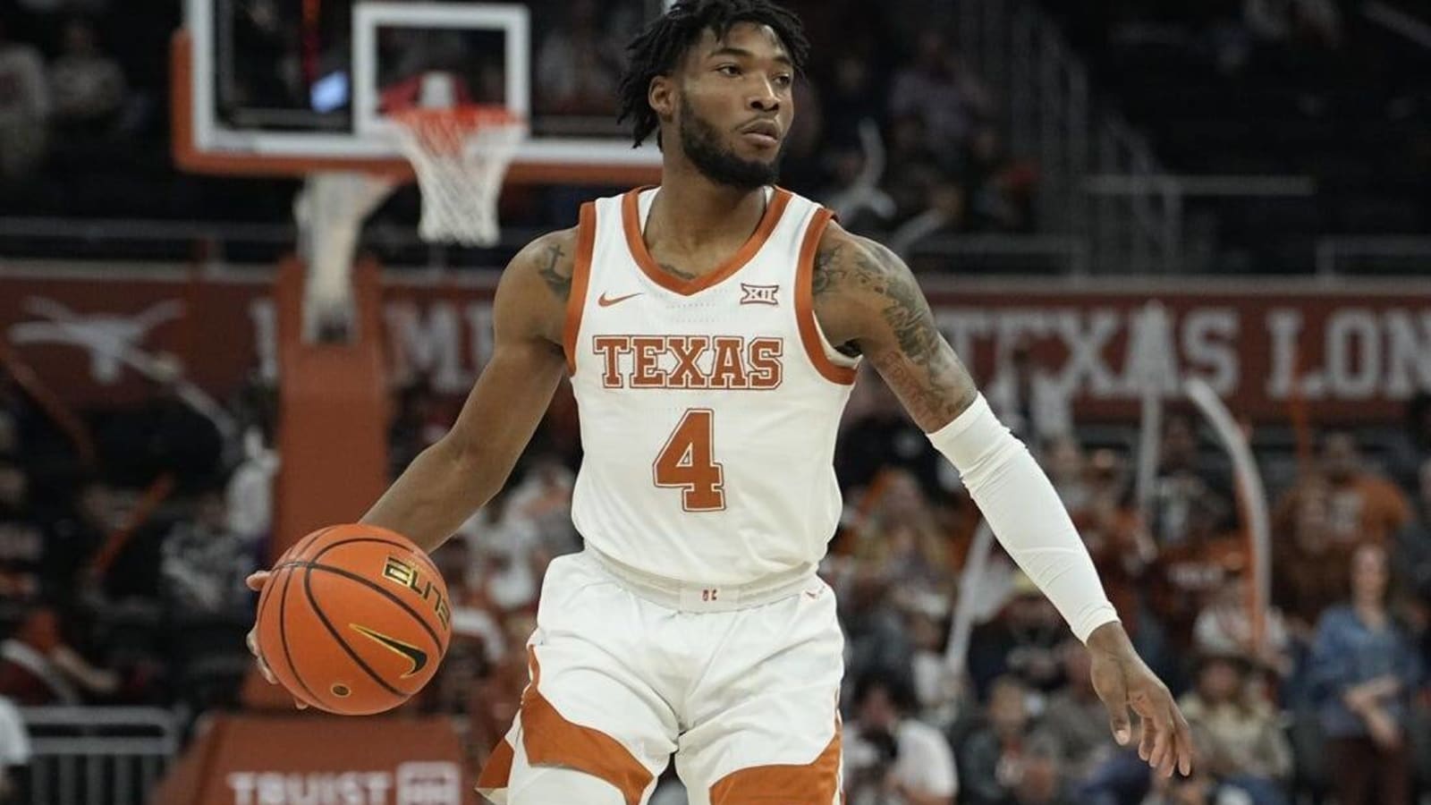 No. 21 Texas blows out UNC Greensboro