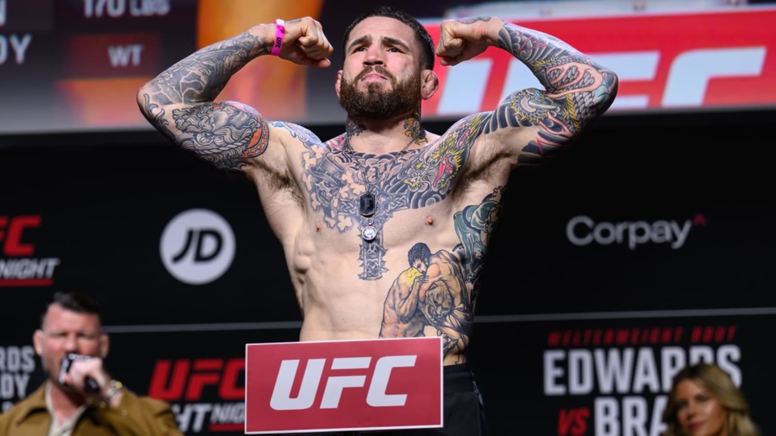 Sean Brady submits former welterweight champion Leon Edwards at UFC Fight Night