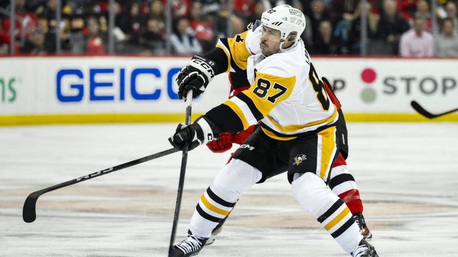 Penguins find new life, Capitals fading in the heat of playoff chase