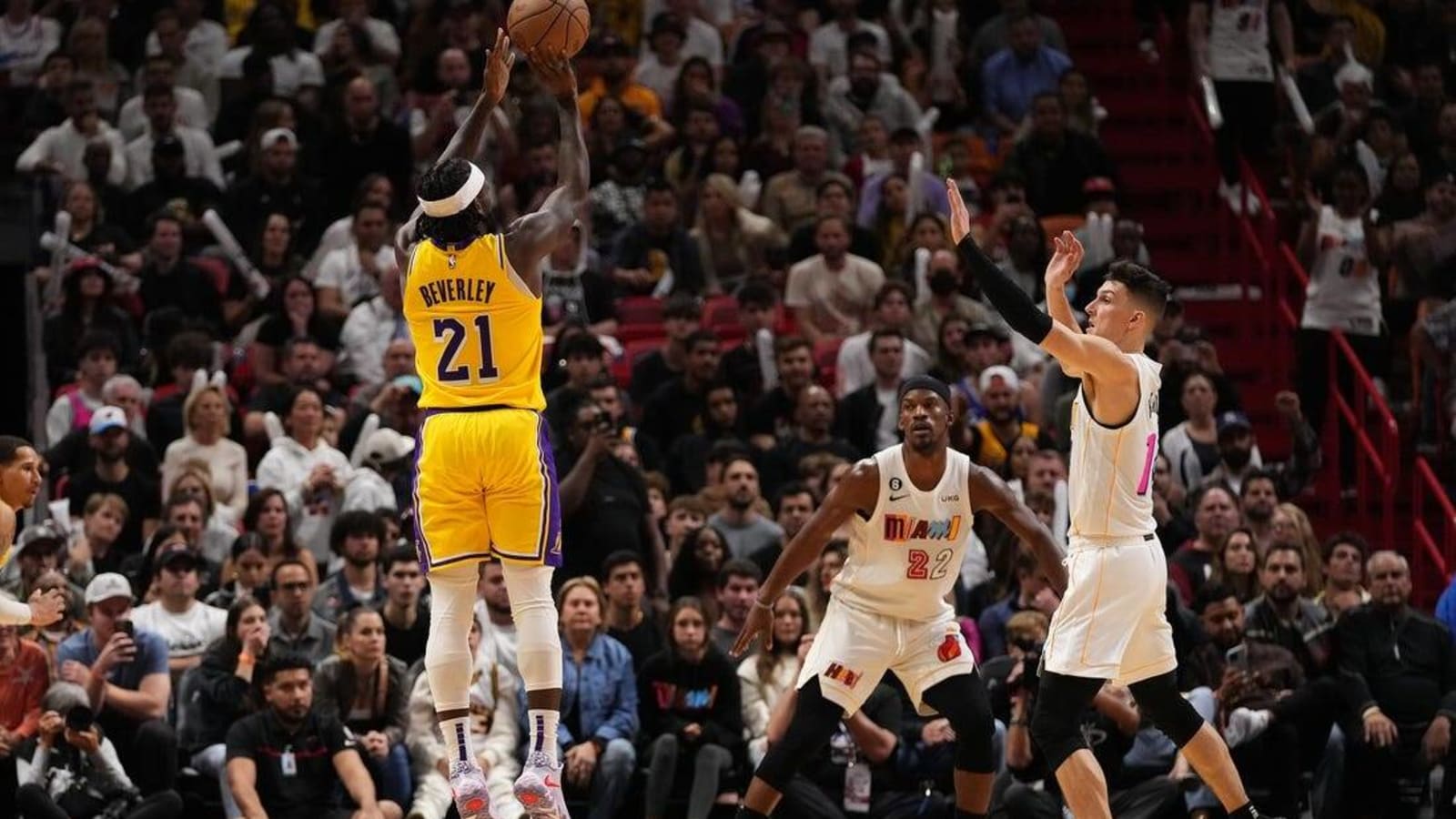 Heat visit Lakers seeking sweep of season series