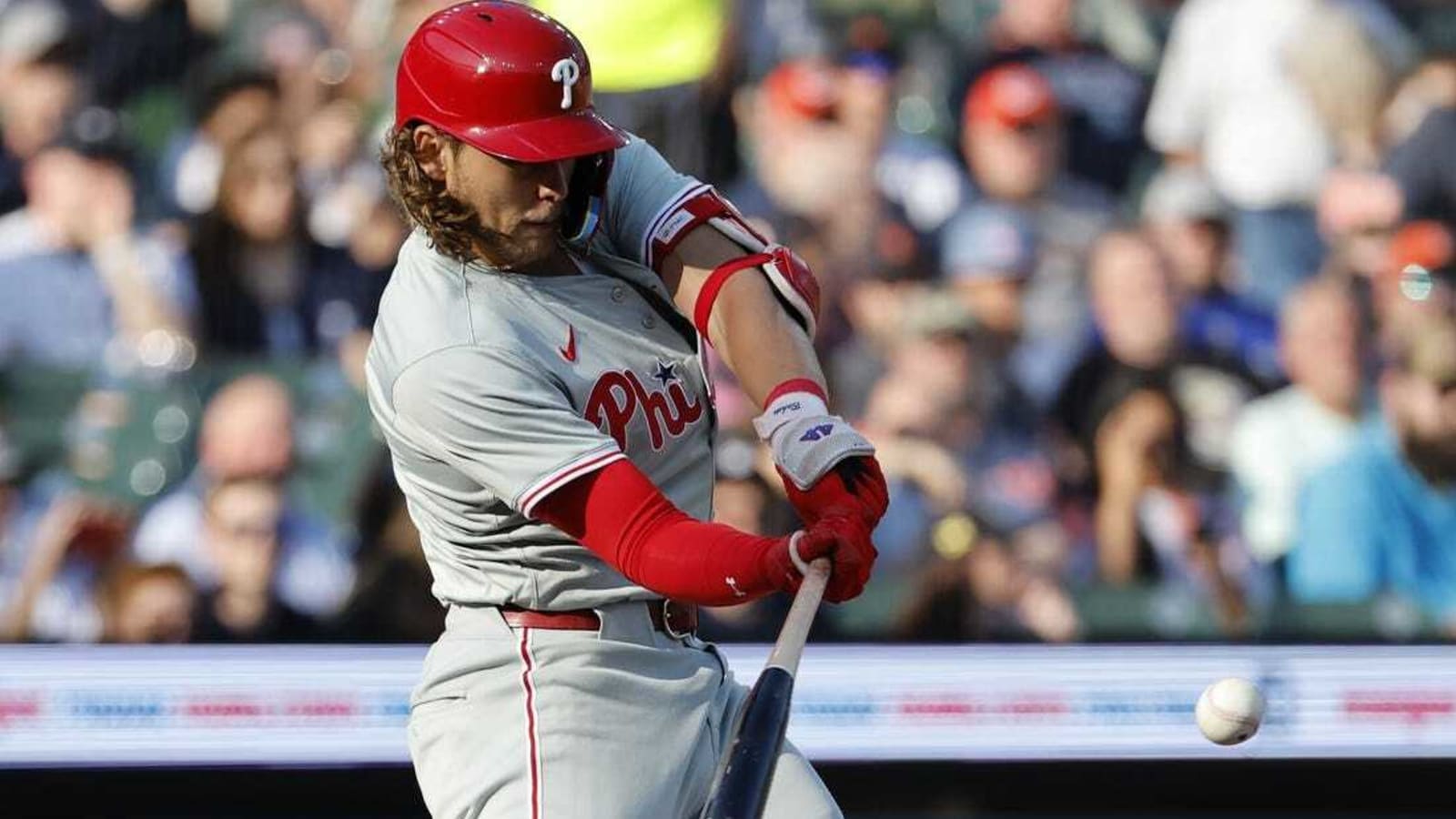 Rare 1-3-5 triple play helps Phillies topple Tigers